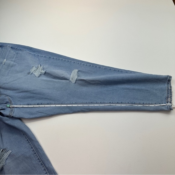 Levi’s High Waisted Distressed Mom Jeans Size 24W plus NWT - Picture 12 of 16